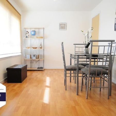 New Glasgow Family Home - Private Parking מראה חיצוני תמונה