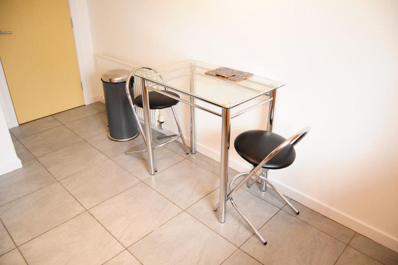 New Glasgow Family Home - Private Parking מראה חיצוני תמונה